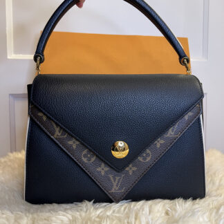 Pre-owned Louis Vuitton Louis Vuitton Double V