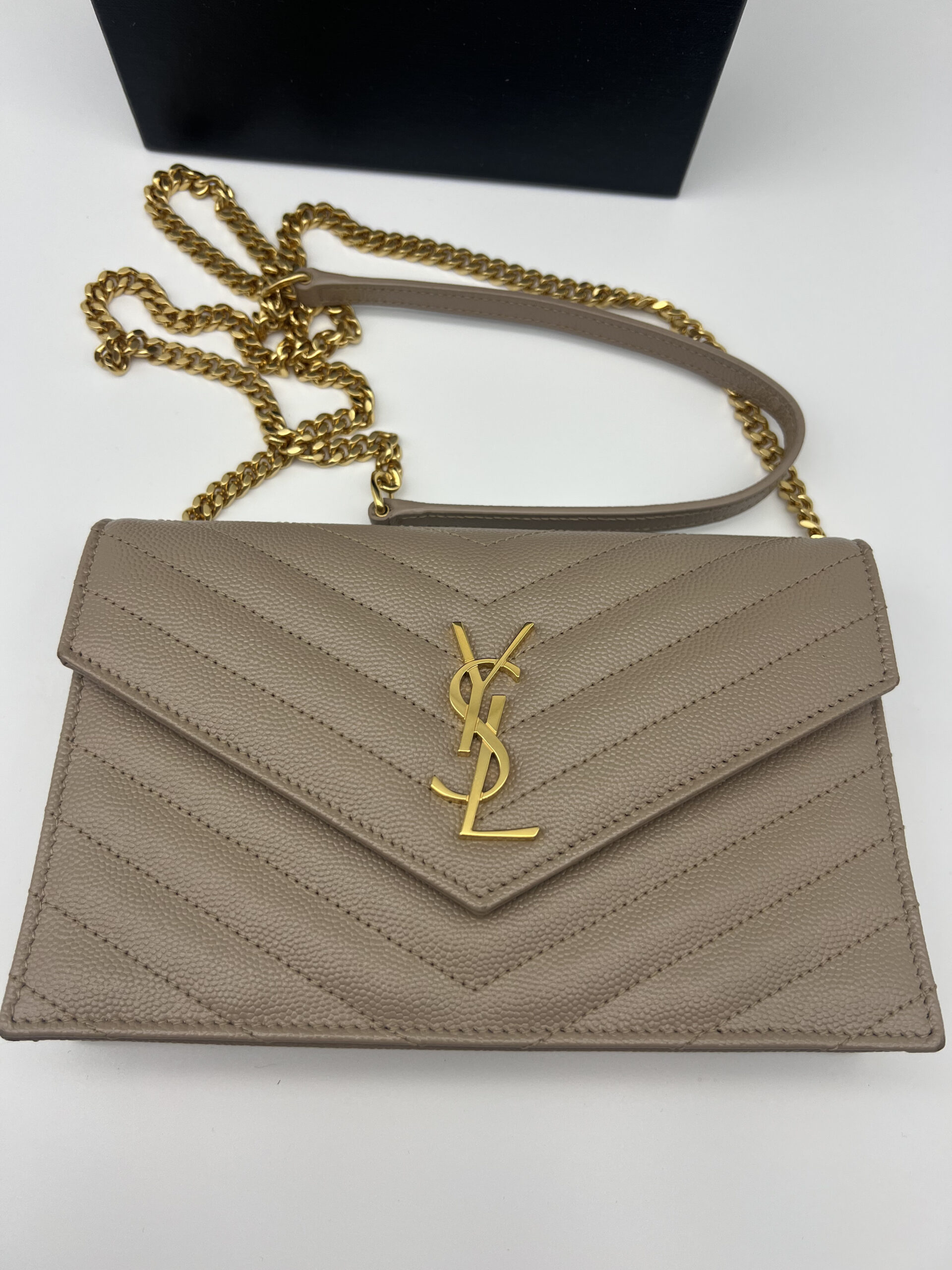 Pre-owned Saint Laurent YSL Cassandre envelope WOC 8